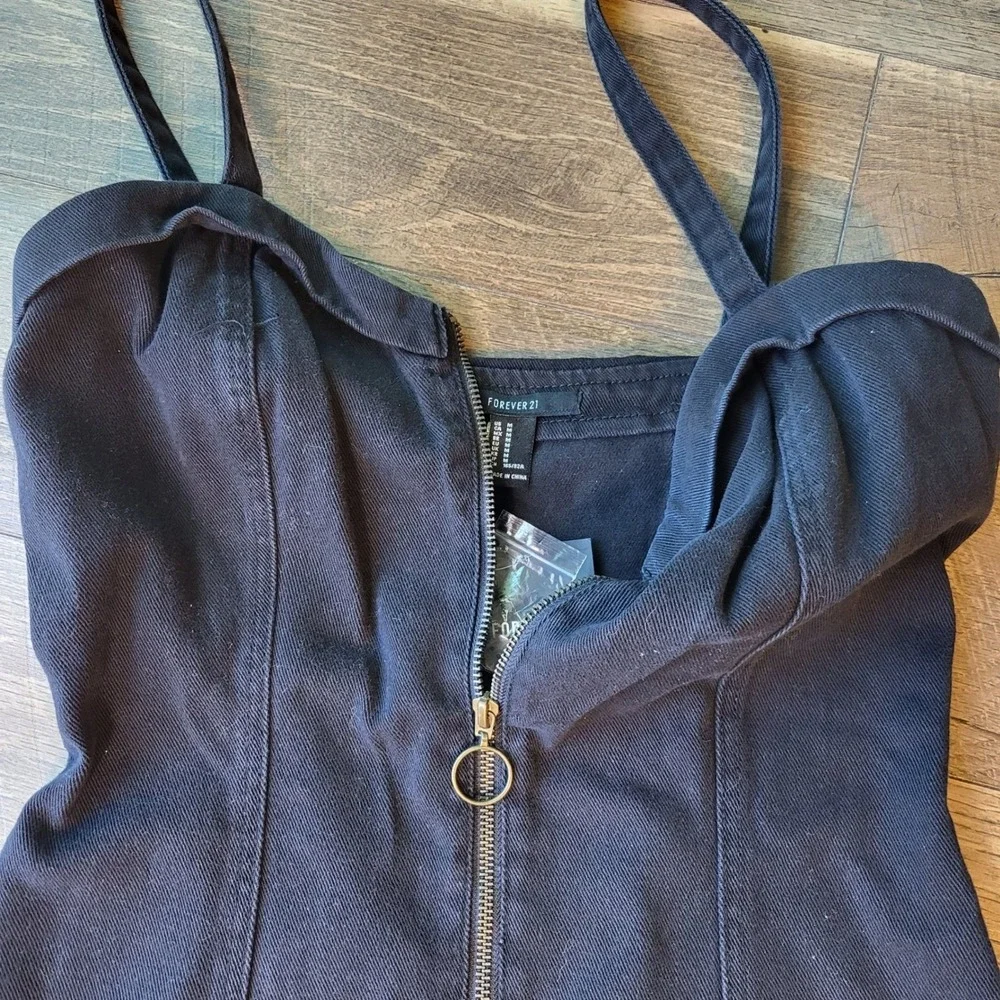 Forever 21 Black Denim Zip Up Mini Dress O-Ring Sweetheart Neckline Medium NWT